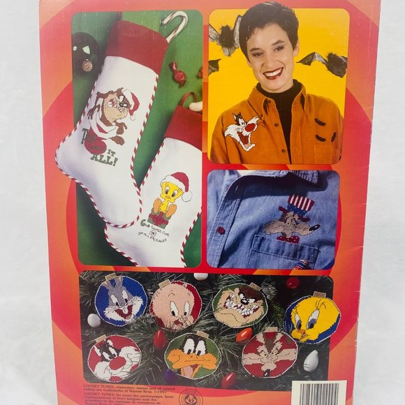 Looney Tunes Holiday Cross Stitch Booklet - Picture 6 of 9